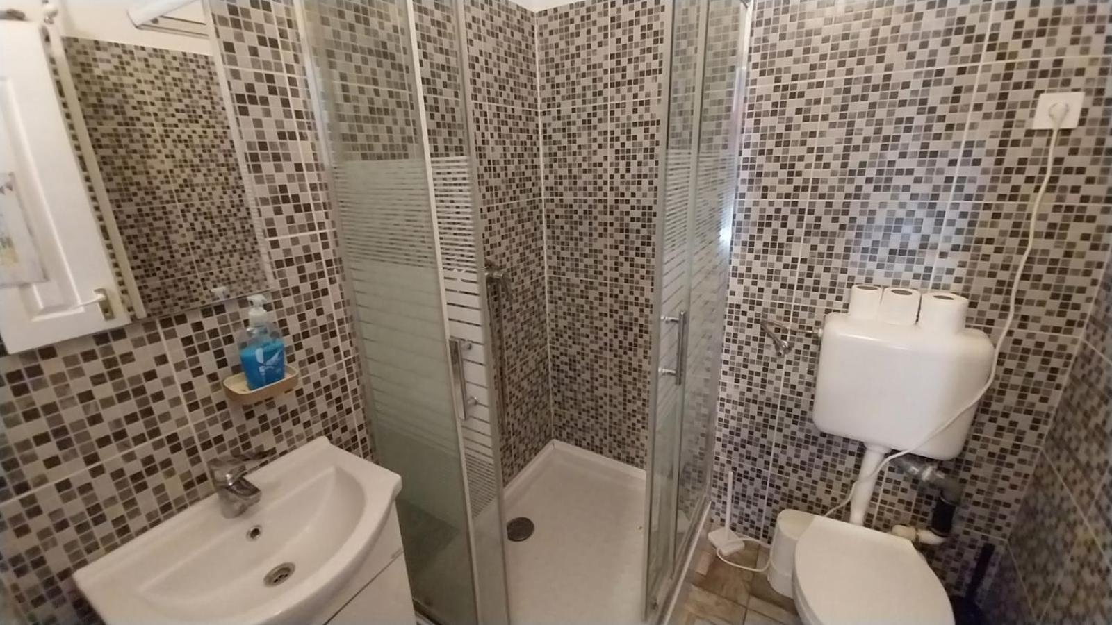 Aradi Rooms With Private Bathroom In The City Centre Budapešť Exteriér fotografie